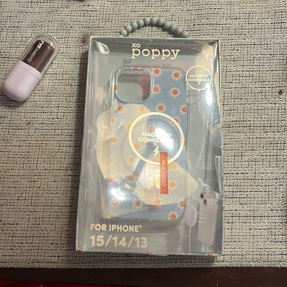 xo poppy phone case (brand new)